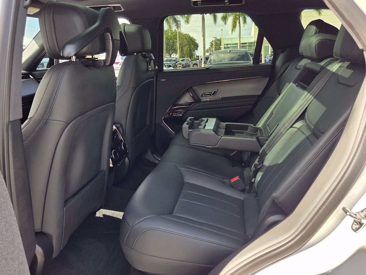 2026 Land Rover Range Rover Sport SE