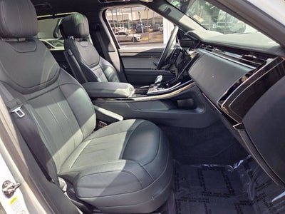 2026 Land Rover Range Rover Sport SE