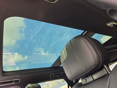 2026 Land Rover Range Rover Sport SE