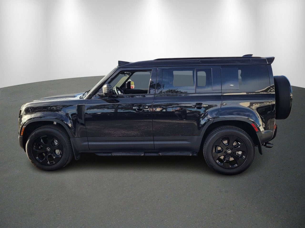 2024 Land Rover Defender S