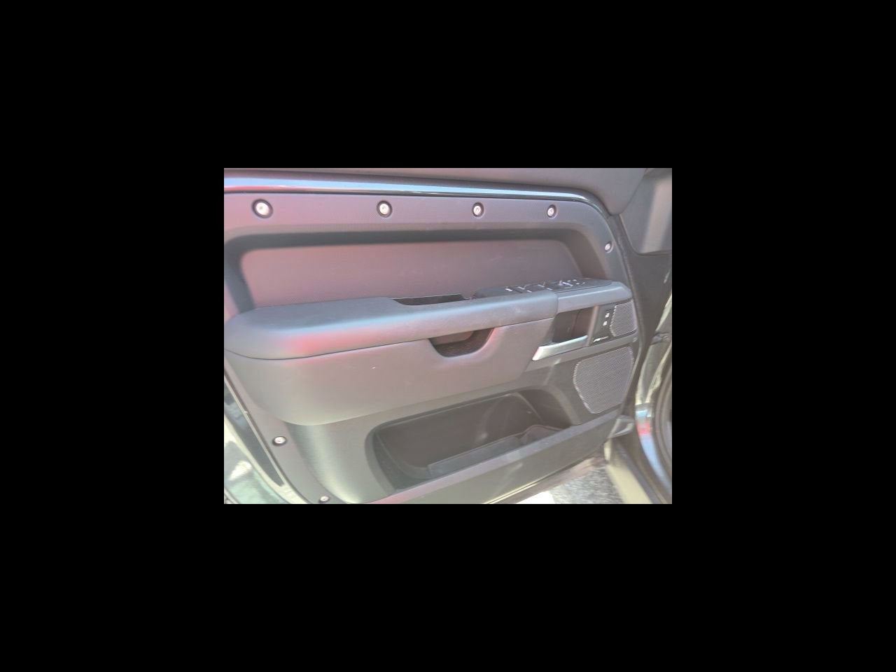 2024 Land Rover Defender X