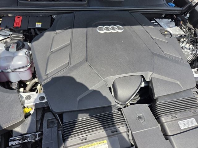 2023 Audi Q8 55 Premium Plus quattro