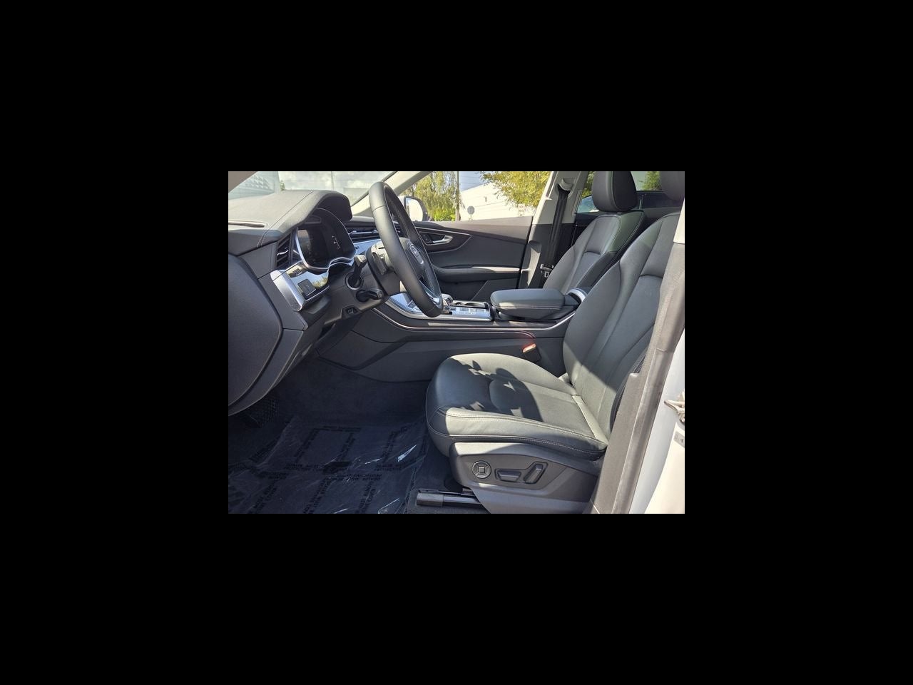 2023 Audi Q8 55 Premium Plus quattro