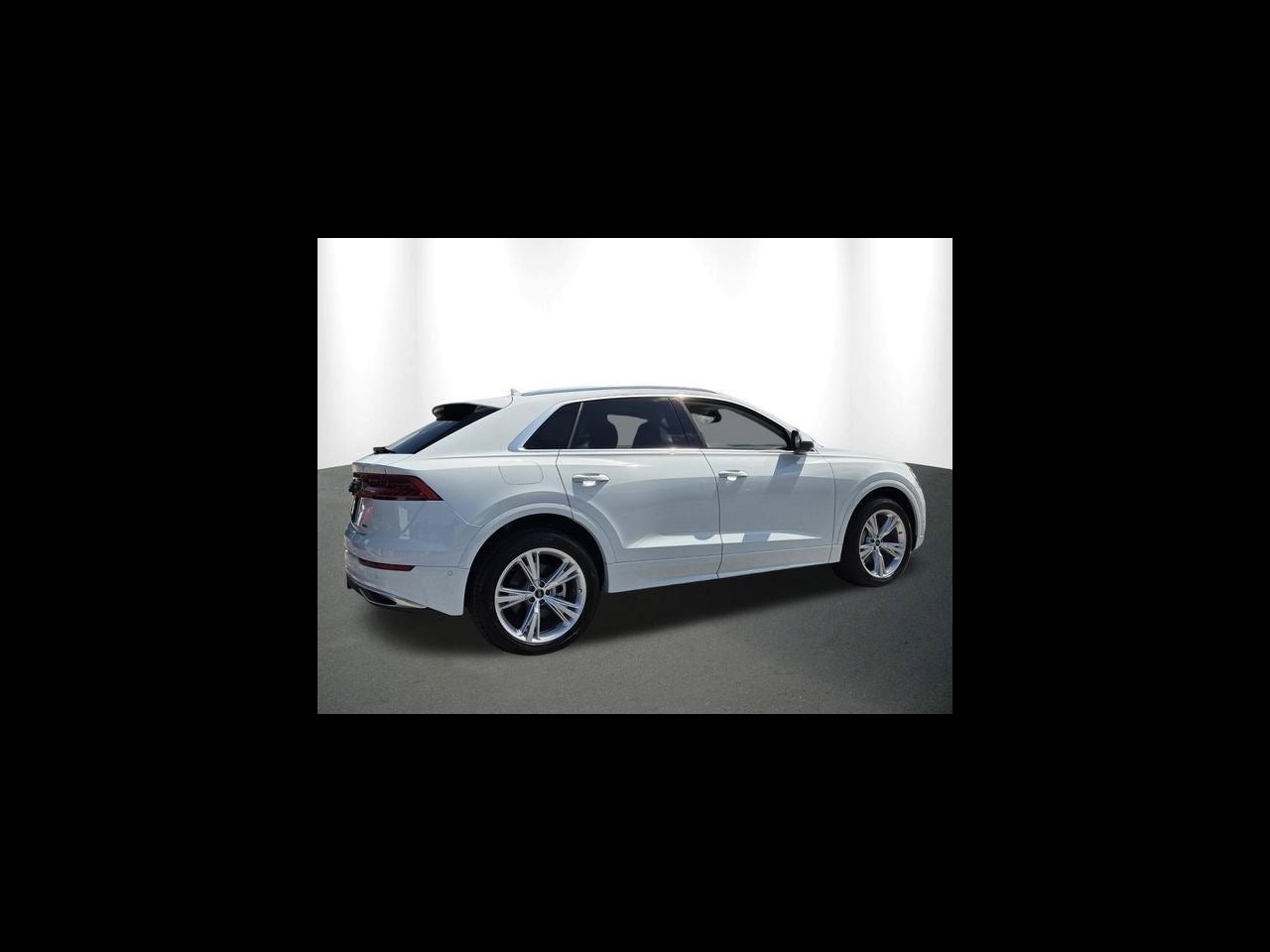 2023 Audi Q8 55 Premium Plus quattro