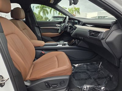2024 Audi Q8 Sportback e-tron Premium Plus S line quattro