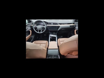 2024 Audi Q8 Sportback e-tron Premium Plus S line quattro