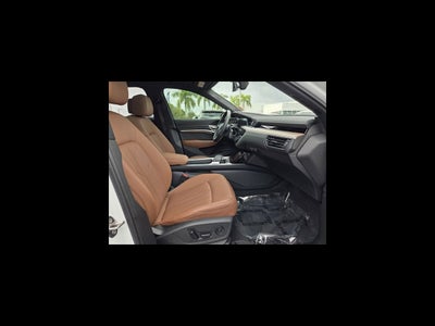 2024 Audi Q8 Sportback e-tron Premium Plus S line quattro