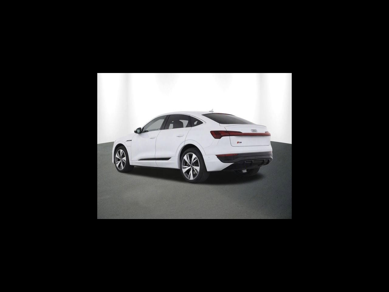 2024 Audi Q8 Sportback e-tron Premium Plus S line quattro