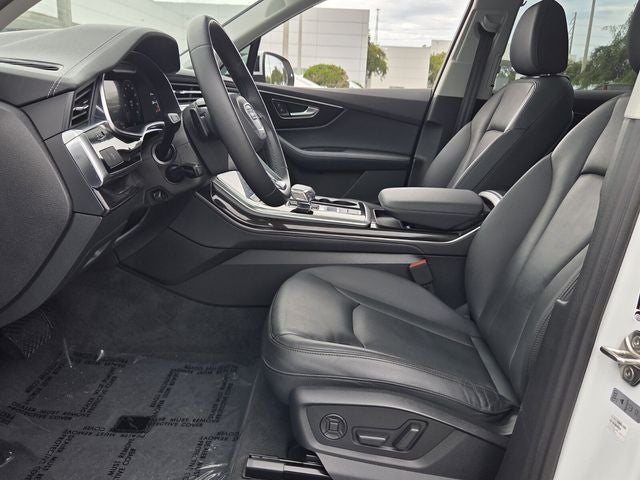 2023 Audi Q7 Premium Plus