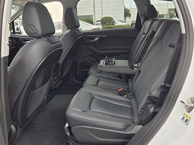 2023 Audi Q7 Premium Plus