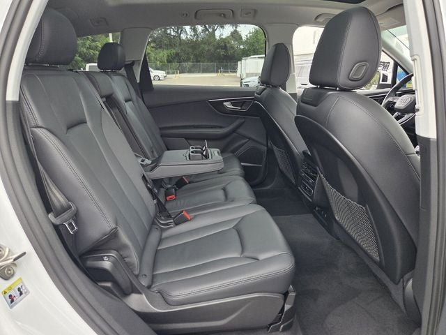 2023 Audi Q7 Premium Plus
