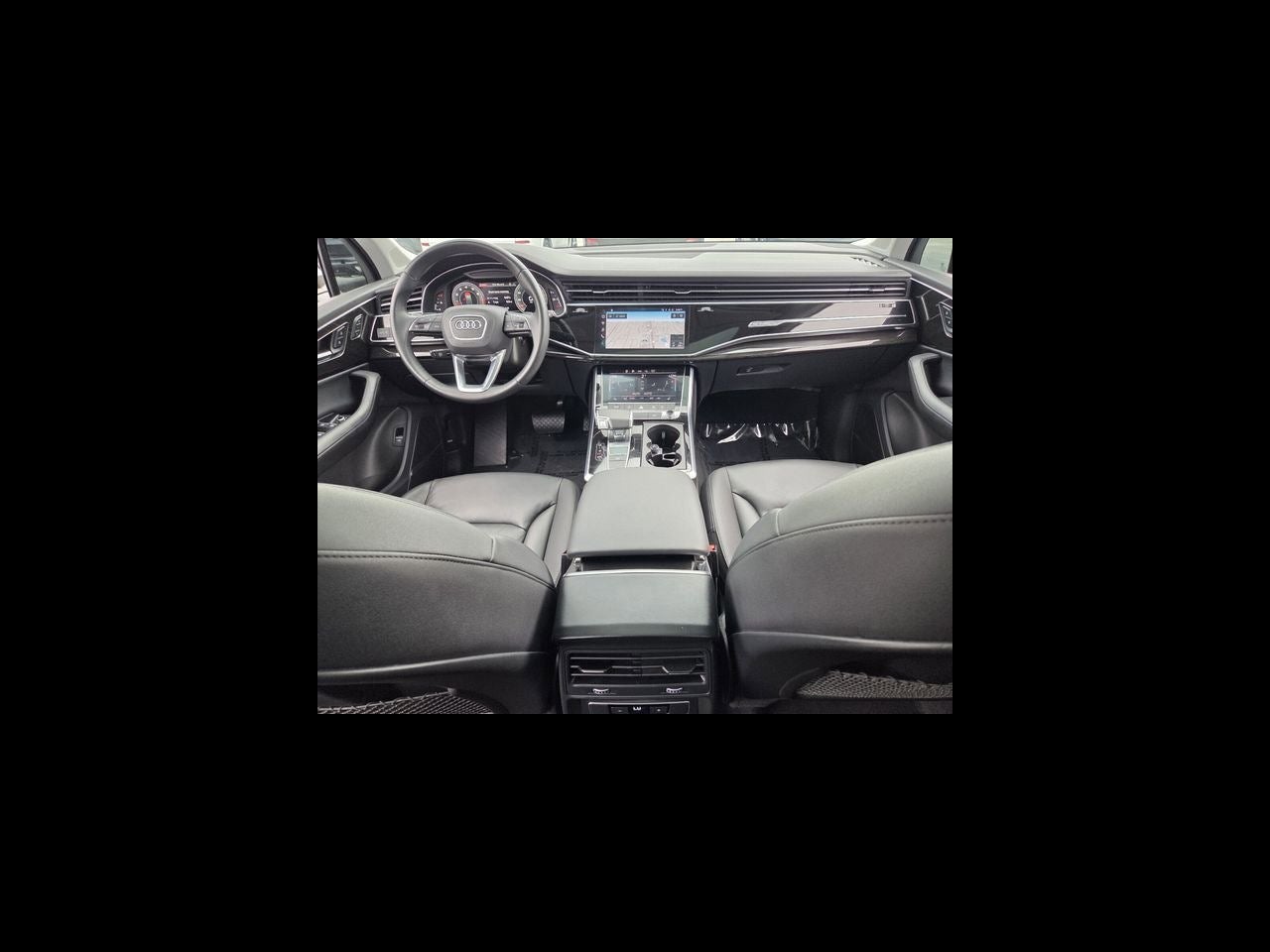 2023 Audi Q7 Premium Plus