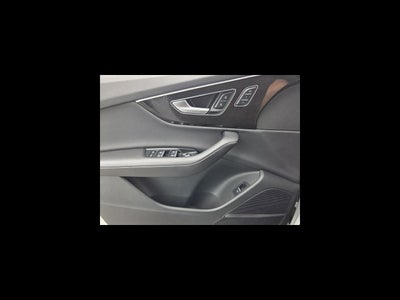 2023 Audi Q7 Premium Plus