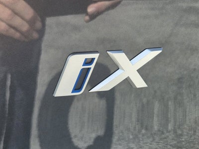 2025 BMW iX xDrive50