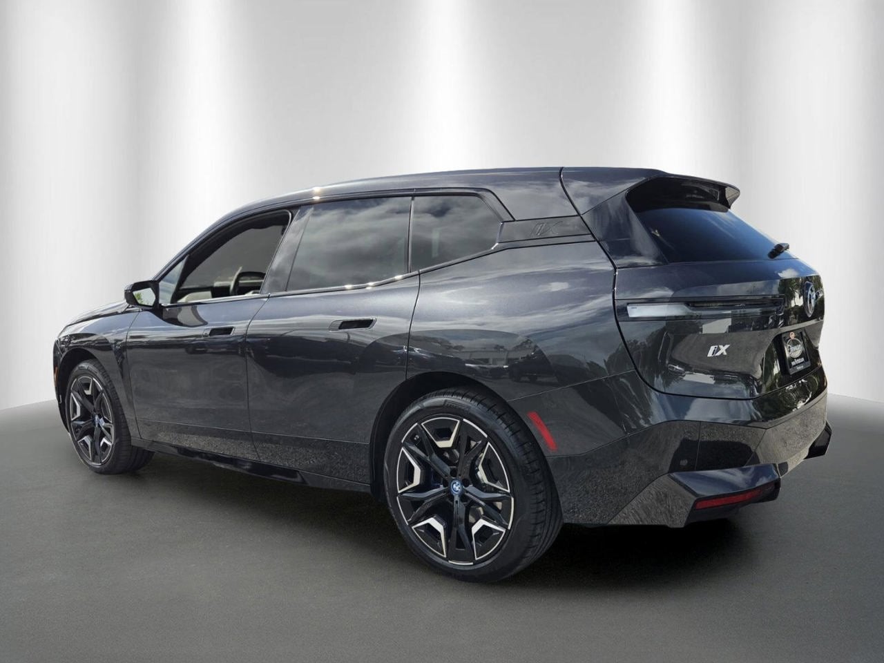 2025 BMW iX xDrive50