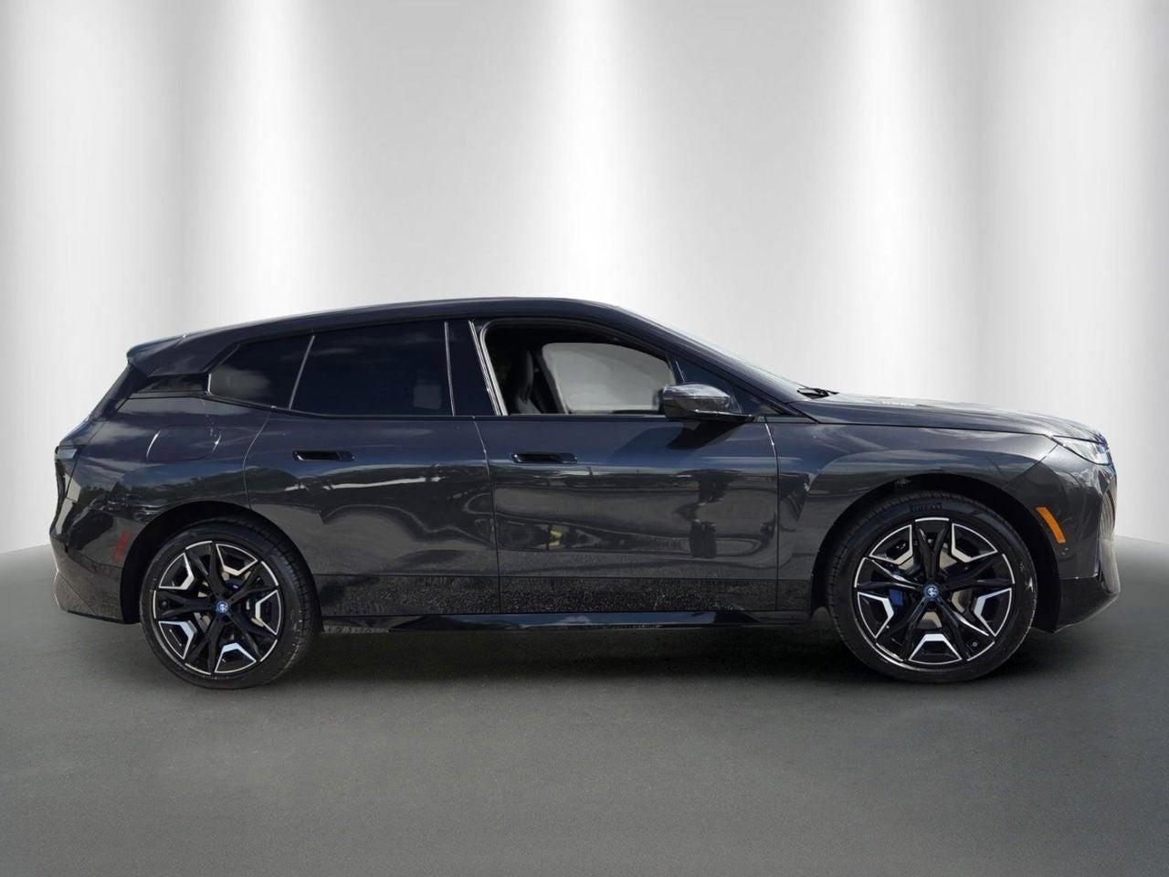 2025 BMW iX xDrive50