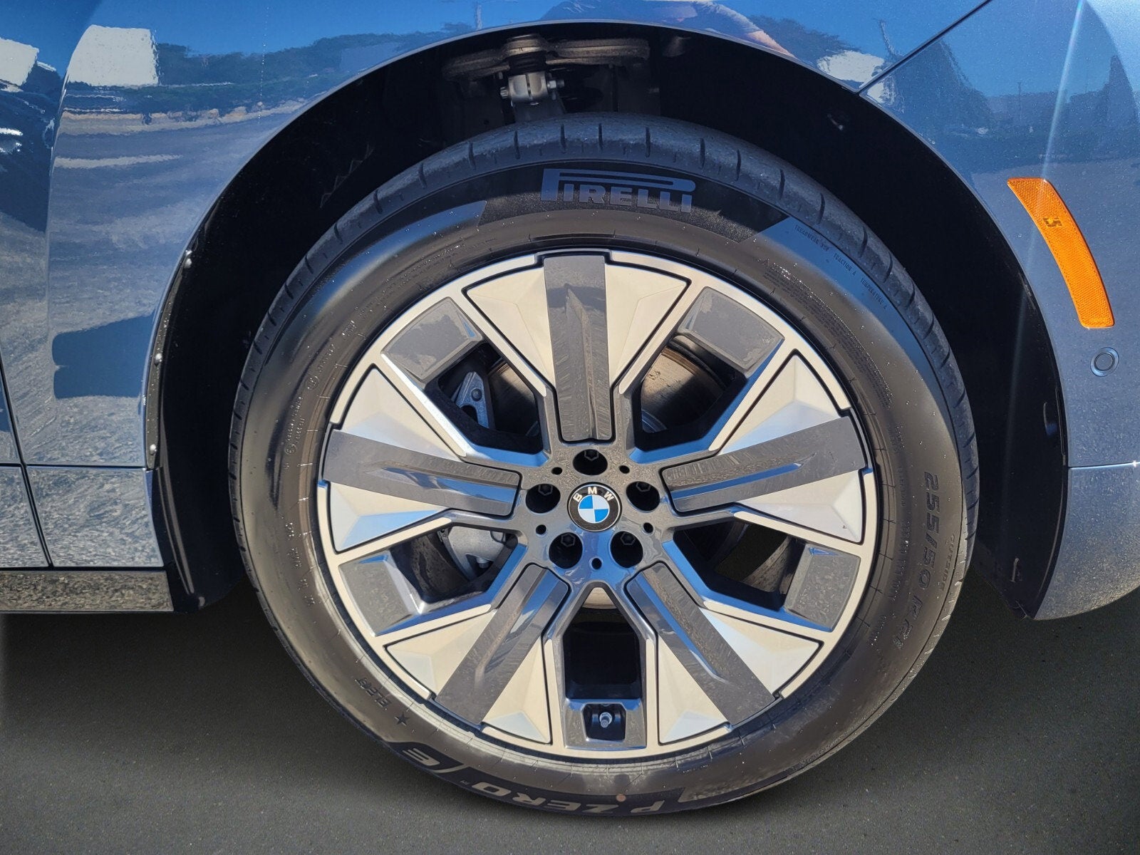 2026 BMW iX xDrive45