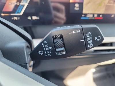 2026 BMW iX xDrive60