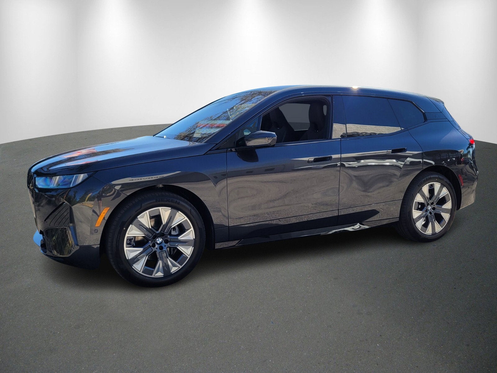 2026 BMW iX xDrive60