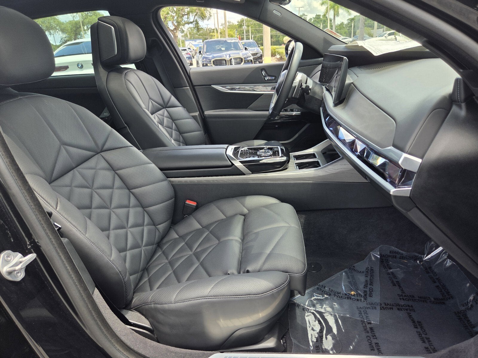 2023 BMW 7 Series 740i