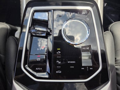2023 BMW 7 Series 740i