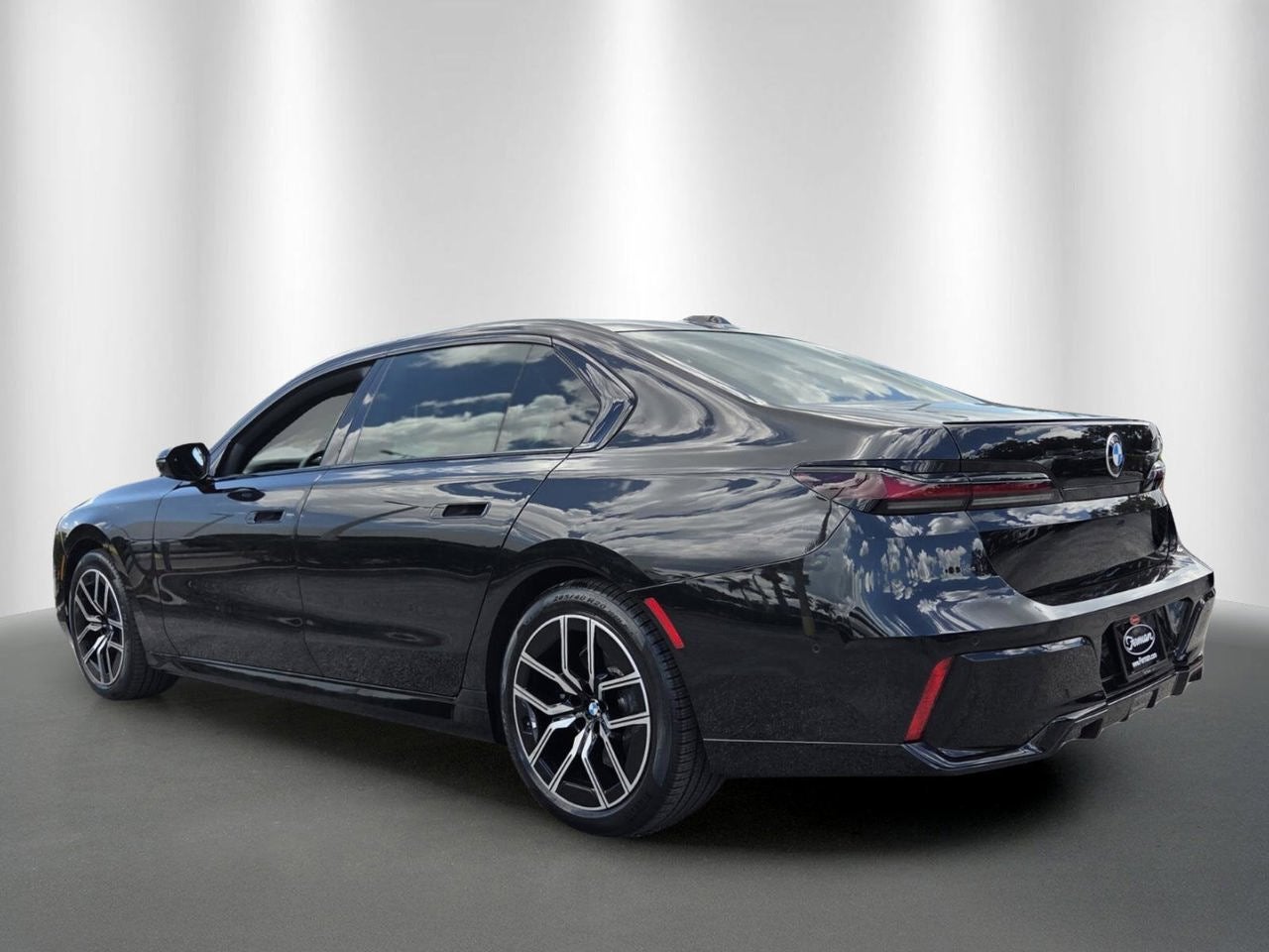 2023 BMW 7 Series 740i