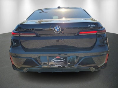2026 BMW 7 Series 740i