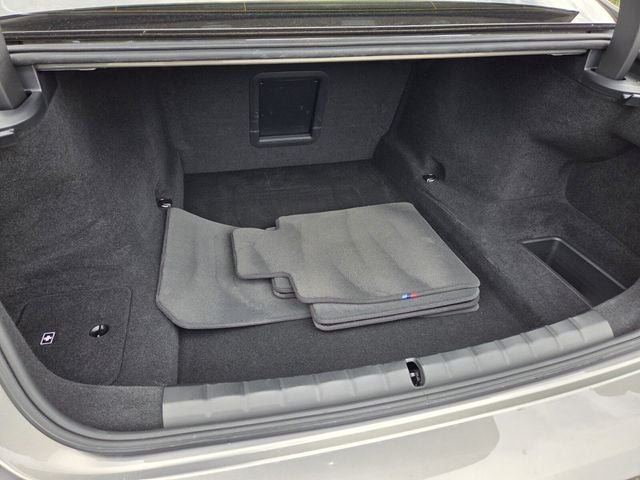 2023 BMW 7 Series 740i