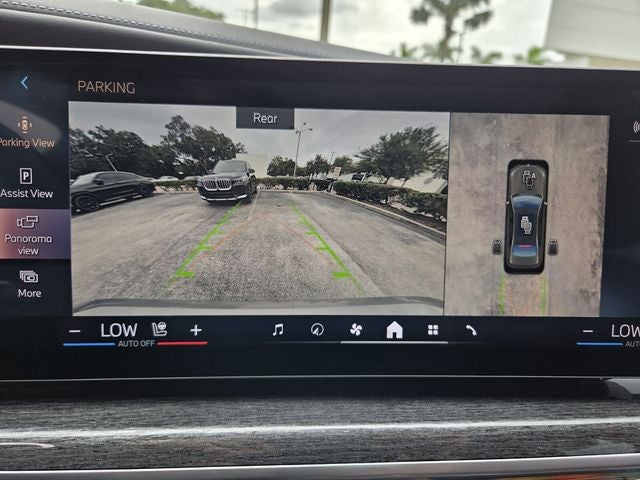 2023 BMW 7 Series 740i
