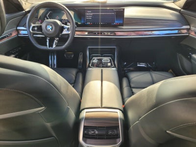 2023 BMW 7 Series 740i