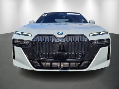 2023 BMW 7 Series 740i