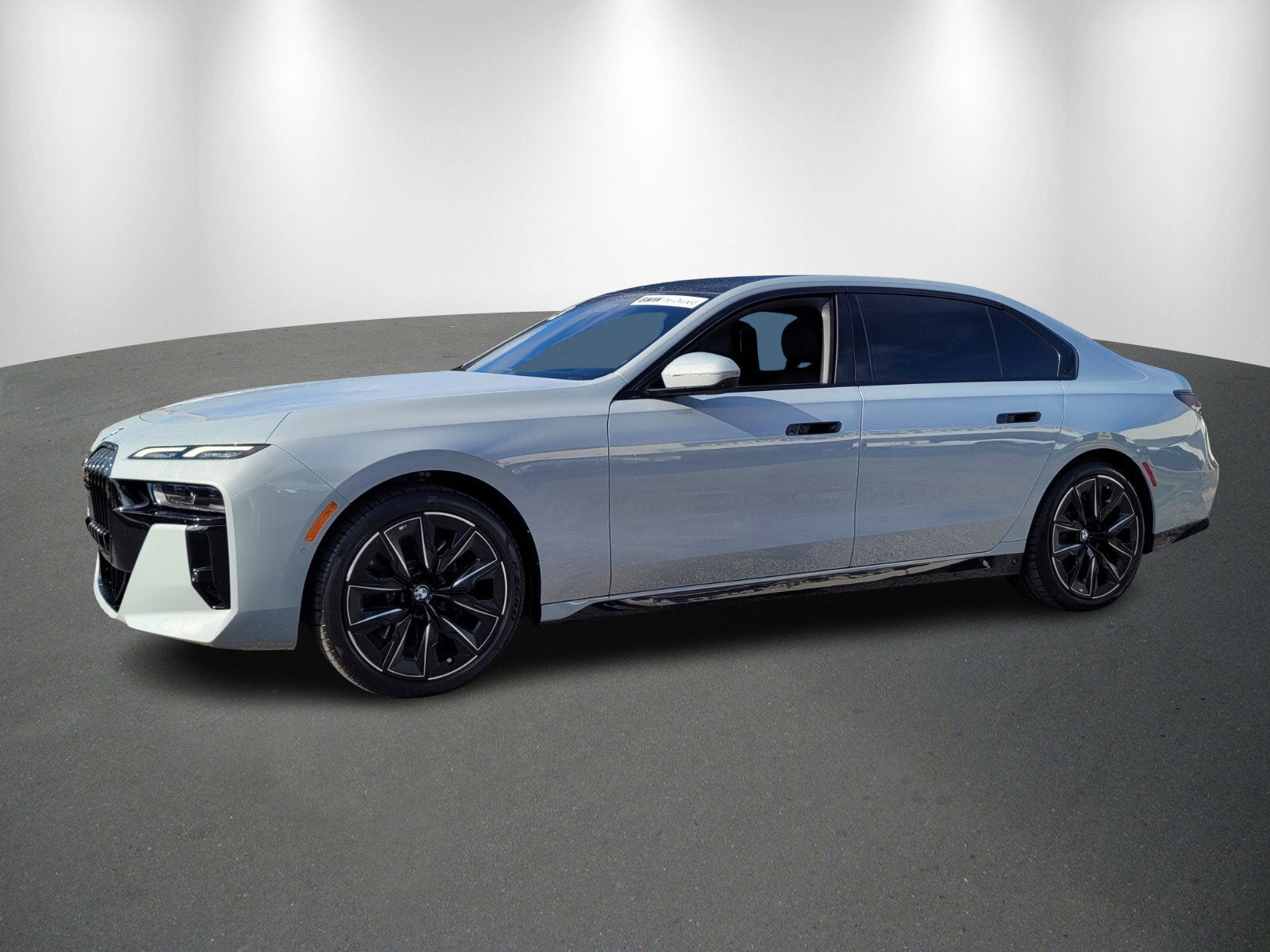 2023 BMW 7 Series 740i