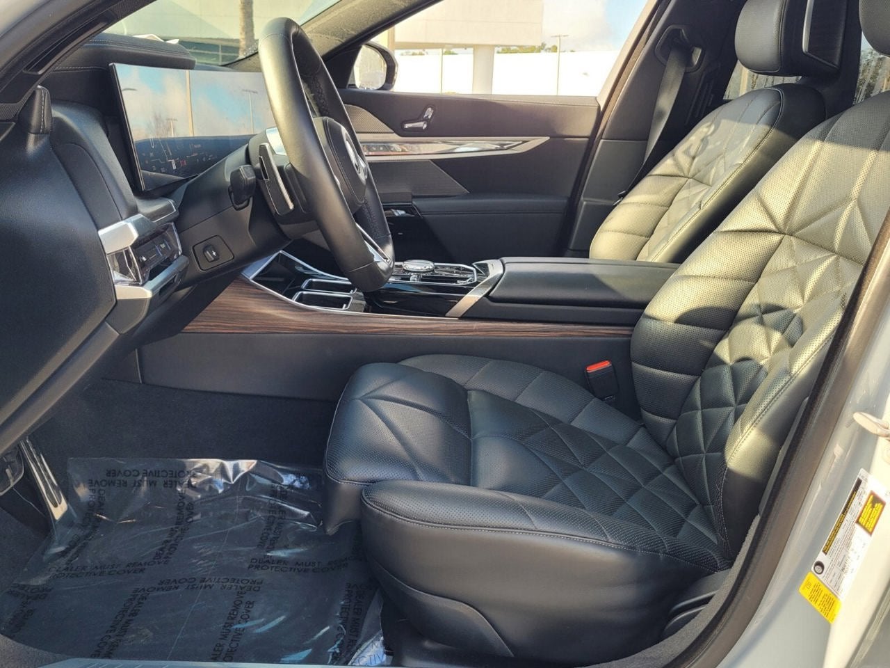 2023 BMW 7 Series 740i