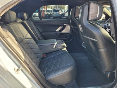 2023 BMW 7 Series 740i