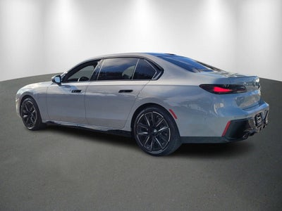 2023 BMW 7 Series 740i