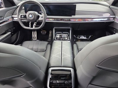 2023 BMW 7 Series 740i
