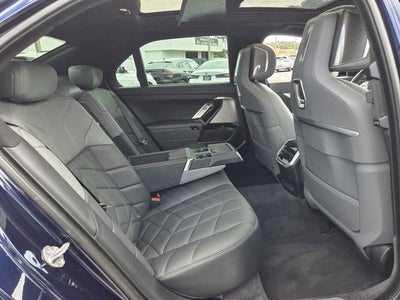 2023 BMW 7 Series 740i