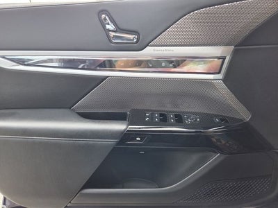 2023 BMW 7 Series 740i