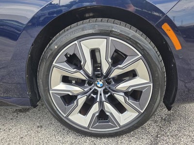 2023 BMW 7 Series 740i