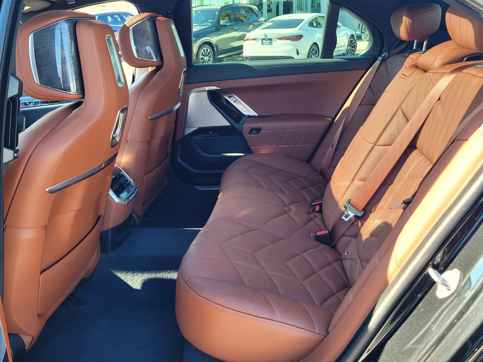 2023 BMW 7 Series 740i