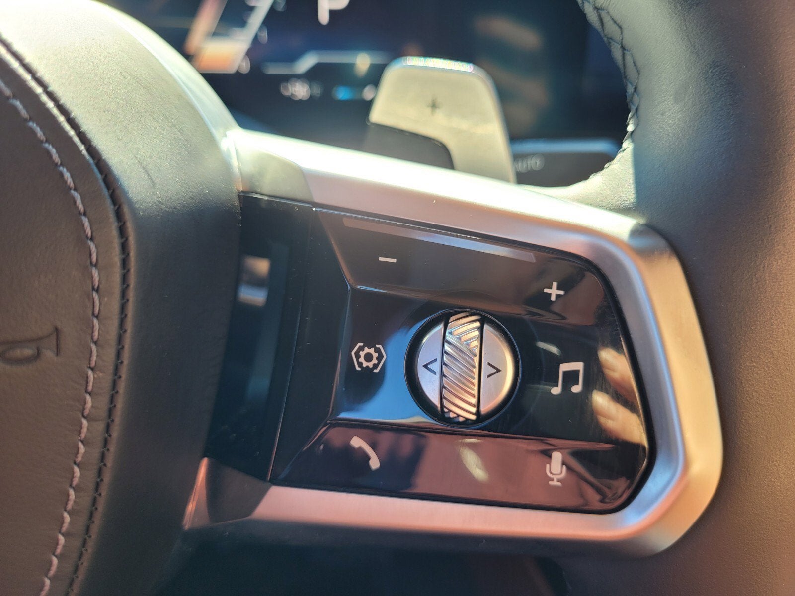 2023 BMW 7 Series 740i