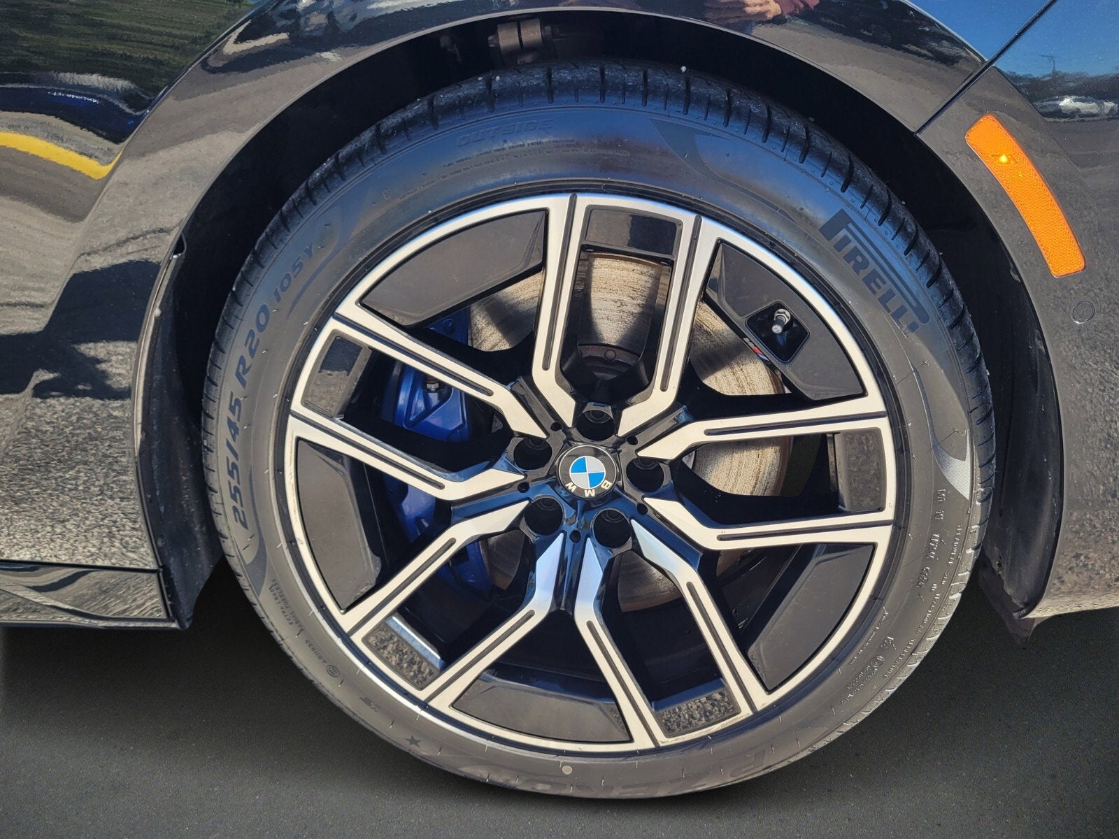 2023 BMW 7 Series 740i