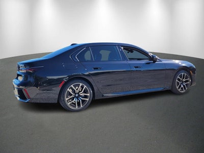 2023 BMW 7 Series 740i