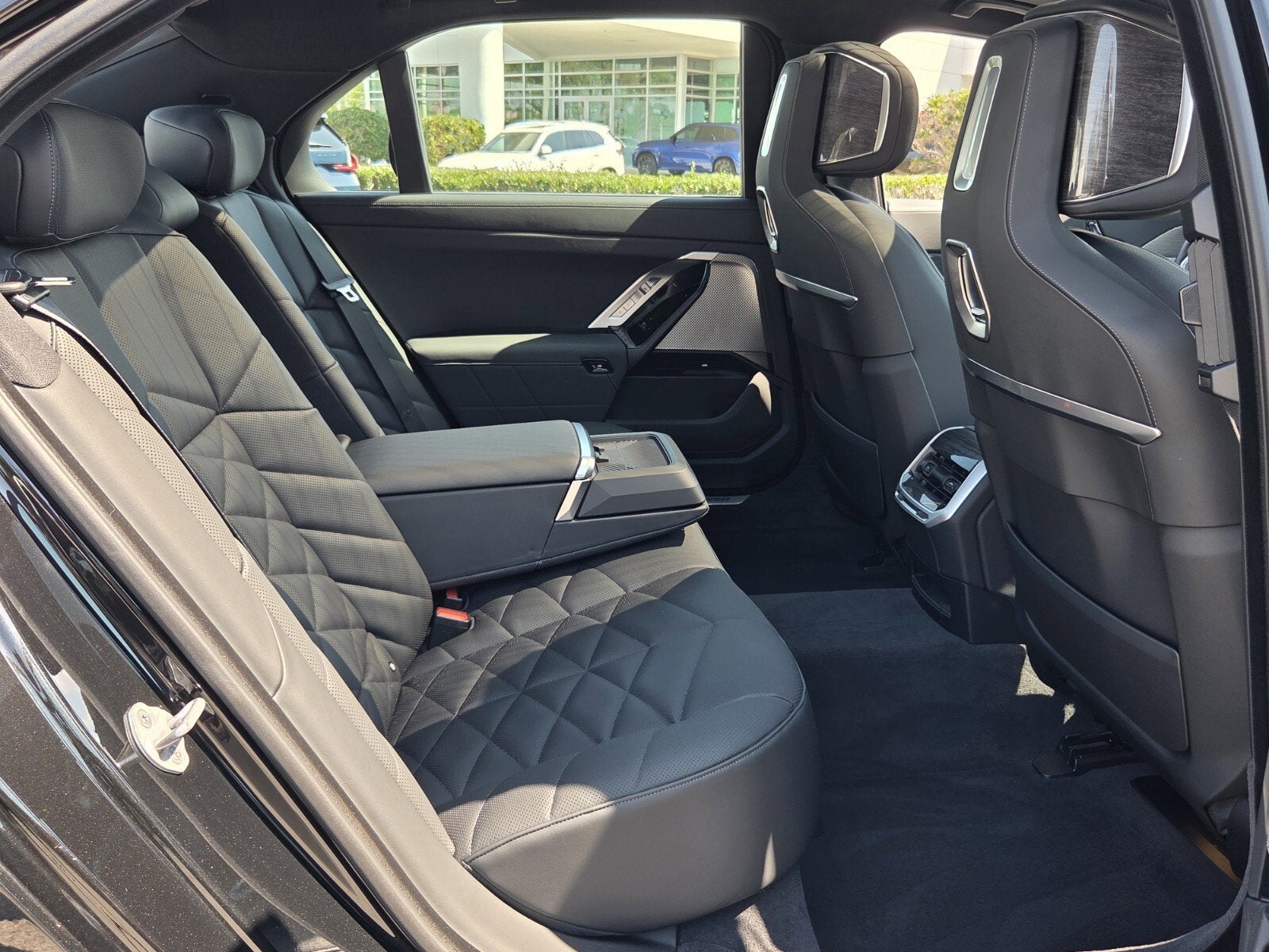 2025 BMW 7 Series 740i xDrive
