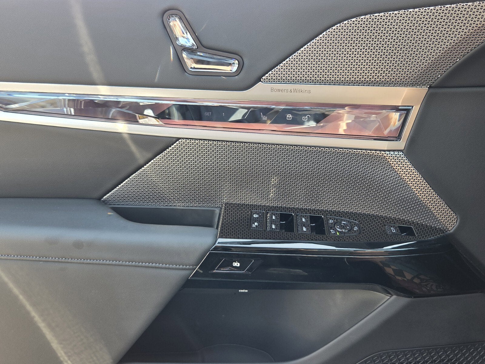 2025 BMW 7 Series 740i xDrive
