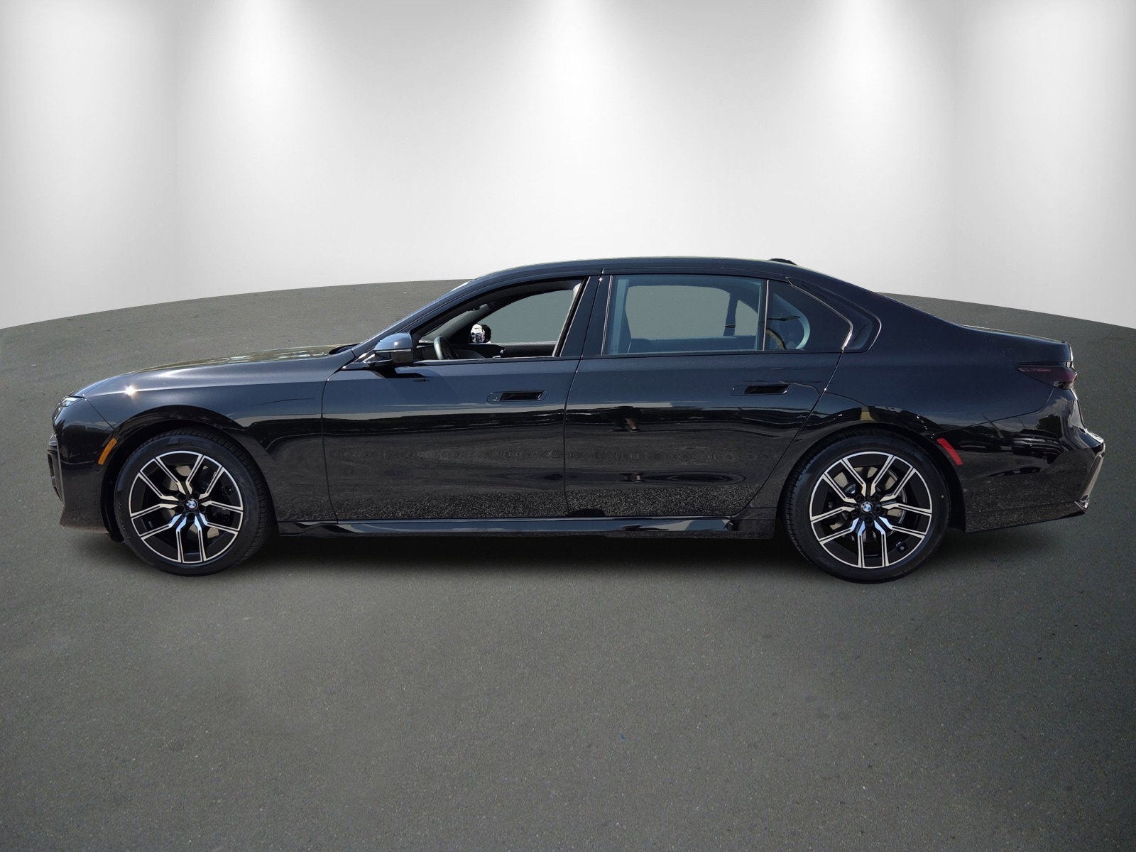2025 BMW 7 Series 740i xDrive