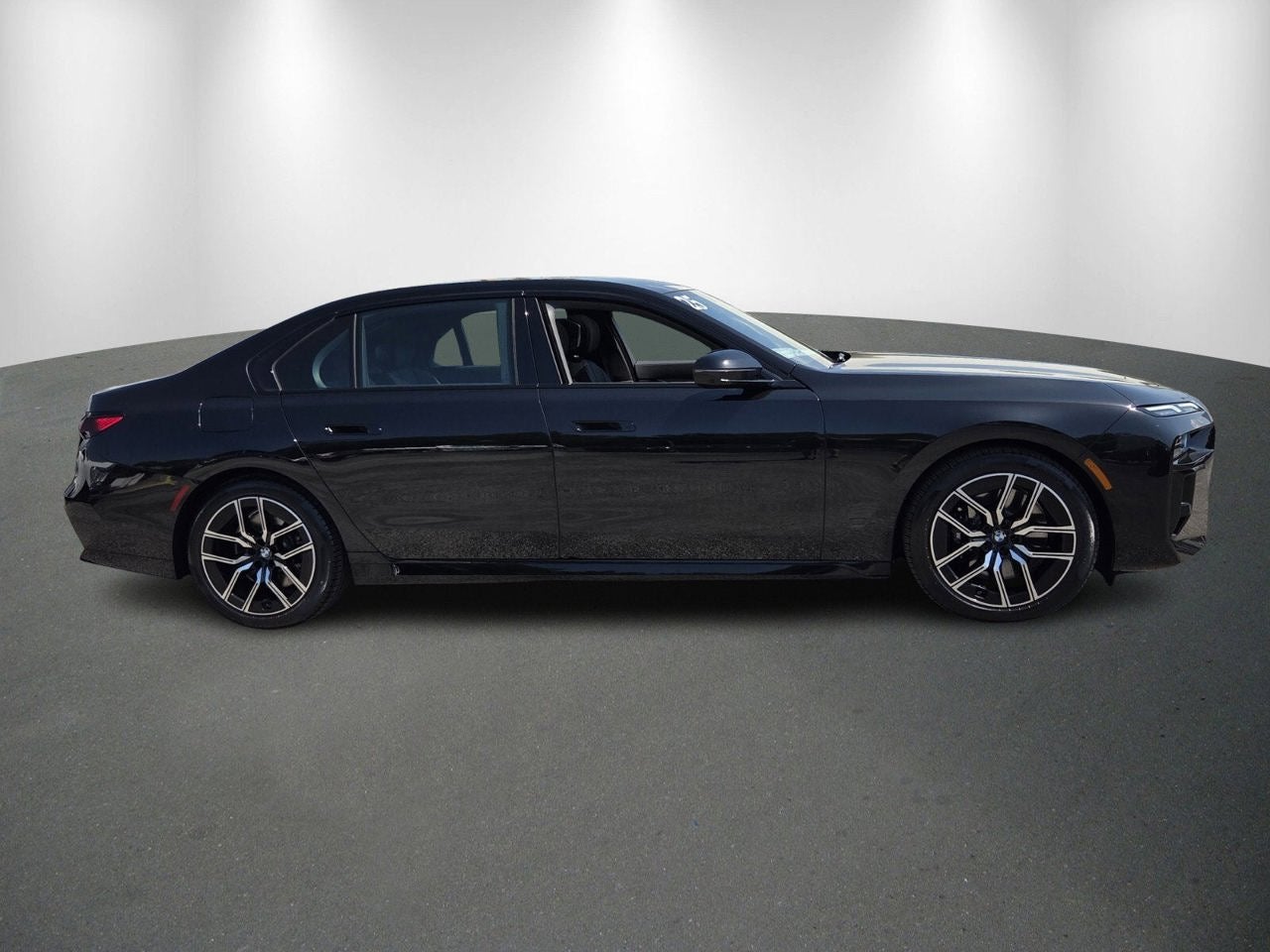 2025 BMW 7 Series 740i xDrive
