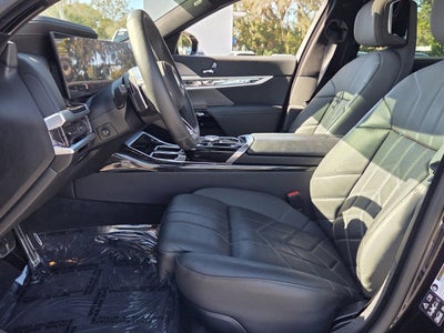 2024 BMW 7 Series 760i xDrive