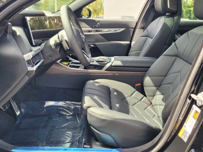 2026 BMW 7 Series 750e xDrive