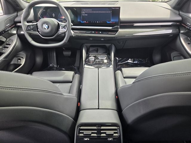 2024 BMW 5 Series 530i
